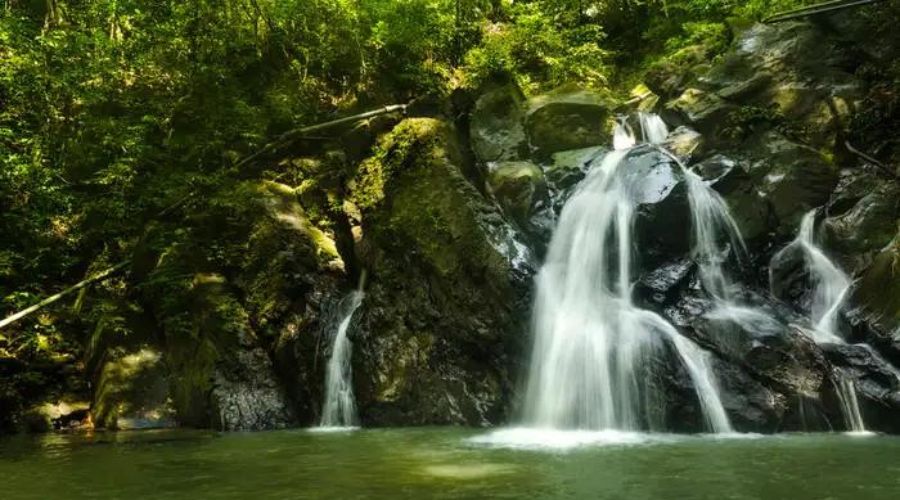 madhuban waterfall in andaman